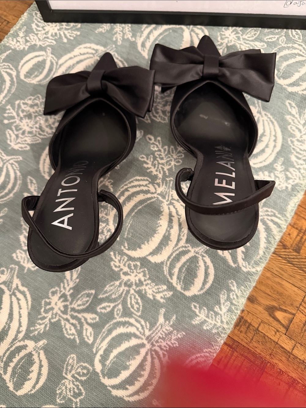 ANTONIO MELANI Black Satin Pointed-Toe Slingback Heels with Bow - Picture 4 of 15